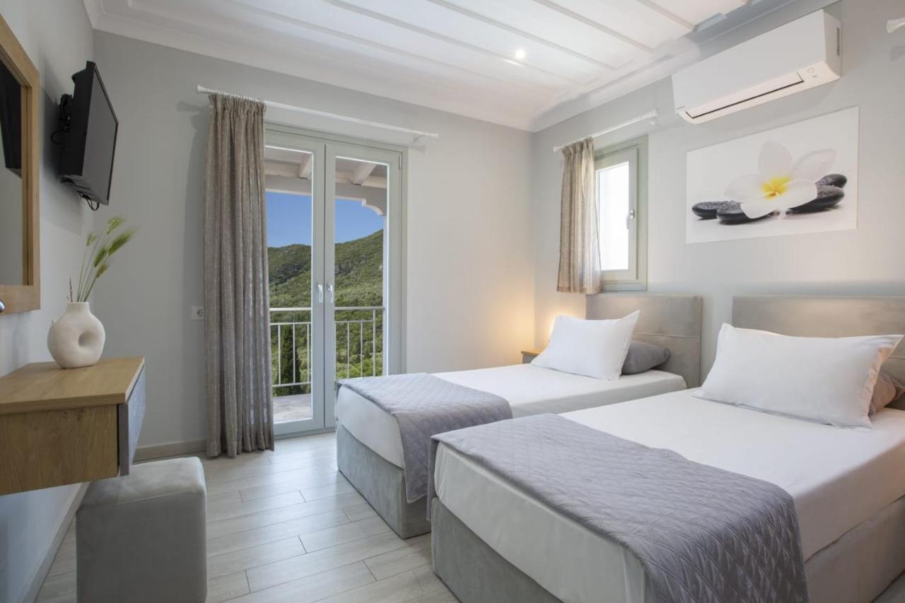 Panoutsis Villa - Sivros Lefkada Buitenkant foto